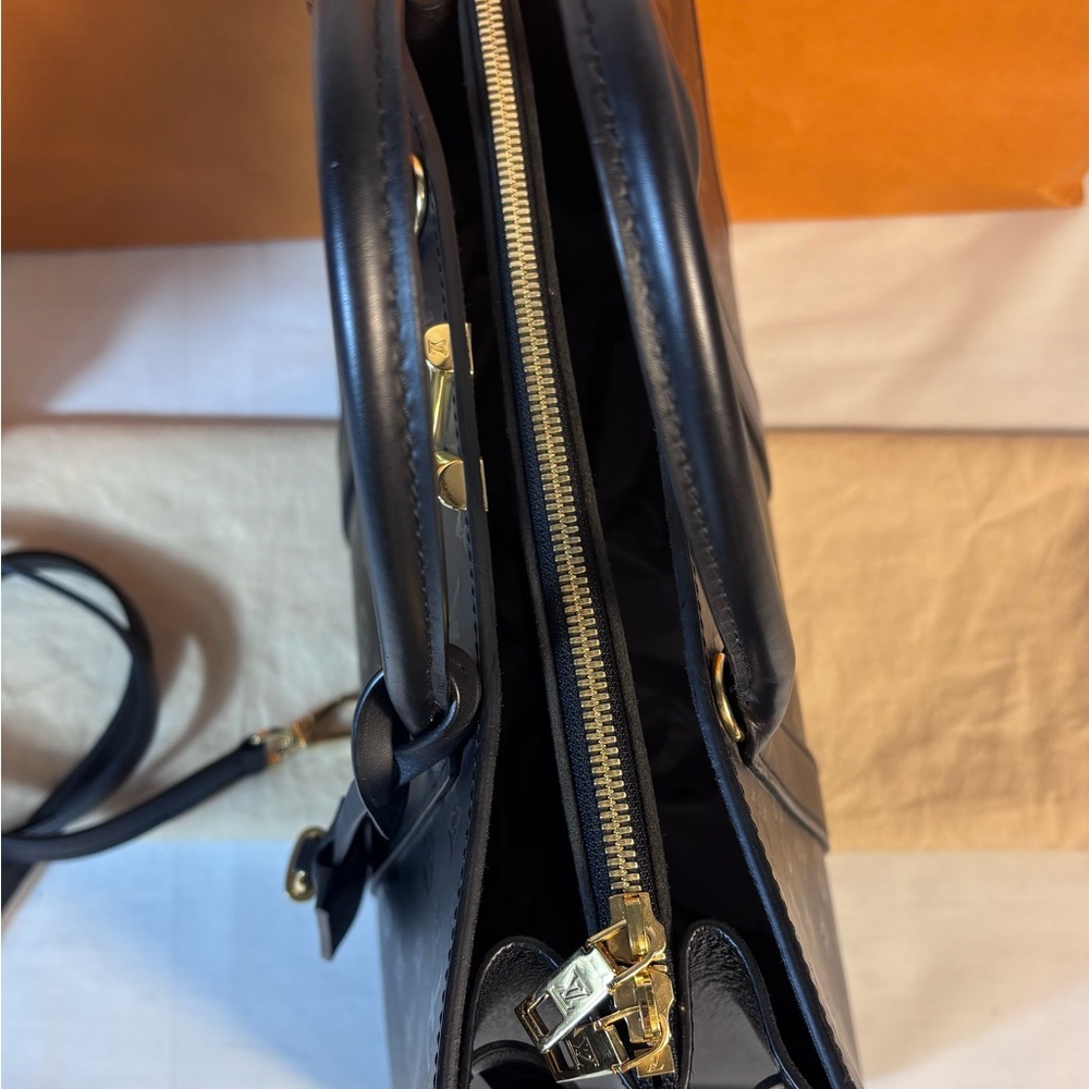 Gorgeous Louis Vuitton Very Mm Tote Black Sold - Picture 5 of 16
